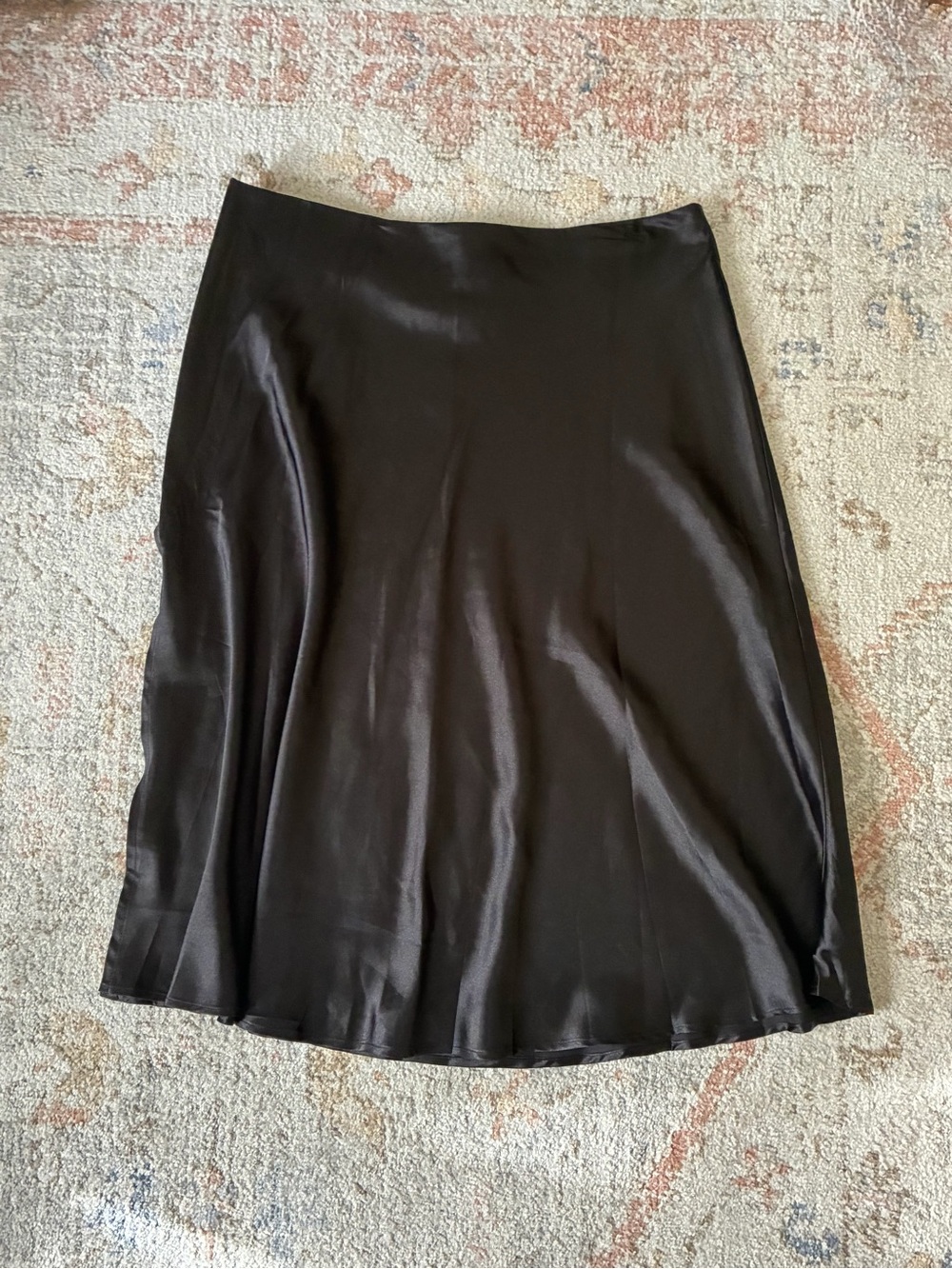NWT-Verdusa Black Satin Skirt-Size XL - Picture 3 of 7